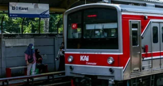 Stasiun Karet 'Pensiun', Anker Naik-Turun KRL di Stasiun BNI Mulai Hari Ini  Baca artikel detiknews, "Stasiun Karet 'Pensiun', Anker Naik-Turun KRL di Stasiun BNI Mulai Hari Ini"  — News